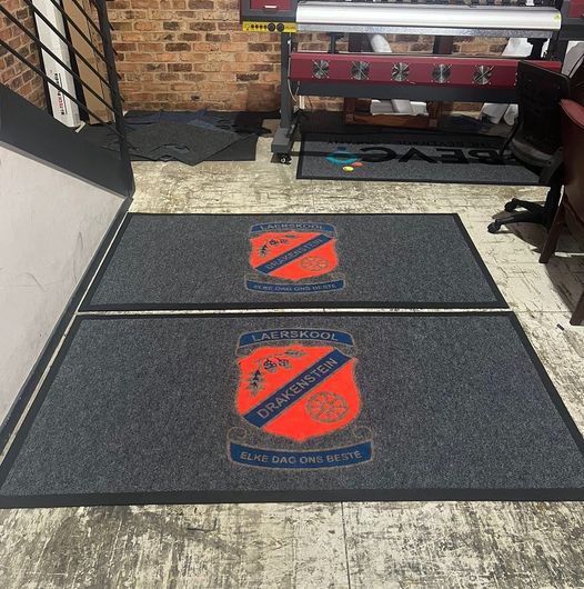 logo mats